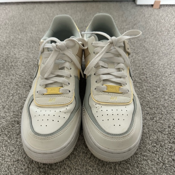 Nike Air Force 1 Shadow in Cream and Yellow, Blue - Picture 2 of 2